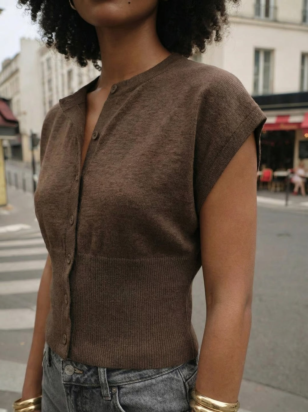 Round Neck Sleeveless Cardigan