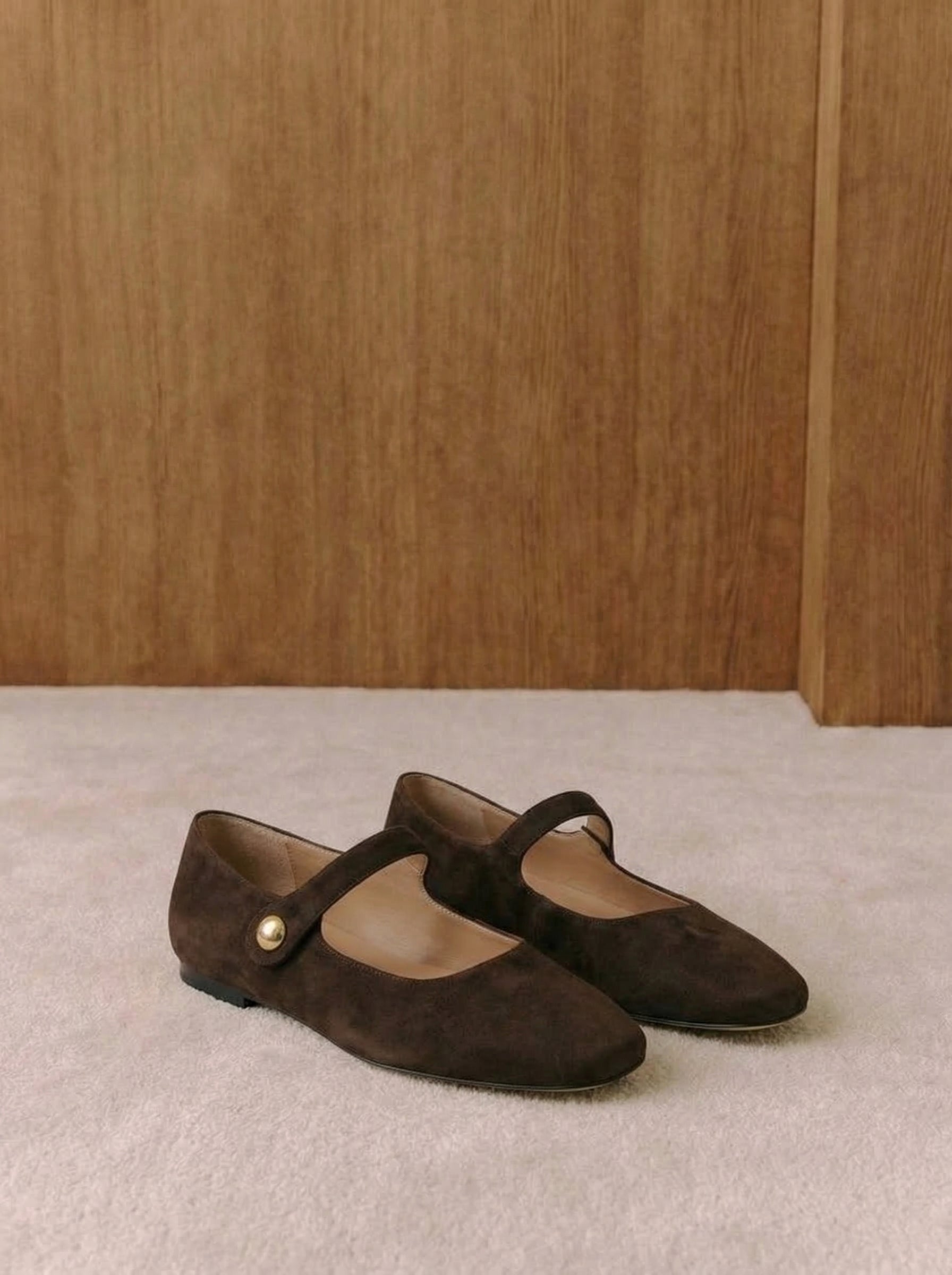 Elena Schokoladenbraune Wildleder Mary-Janes
