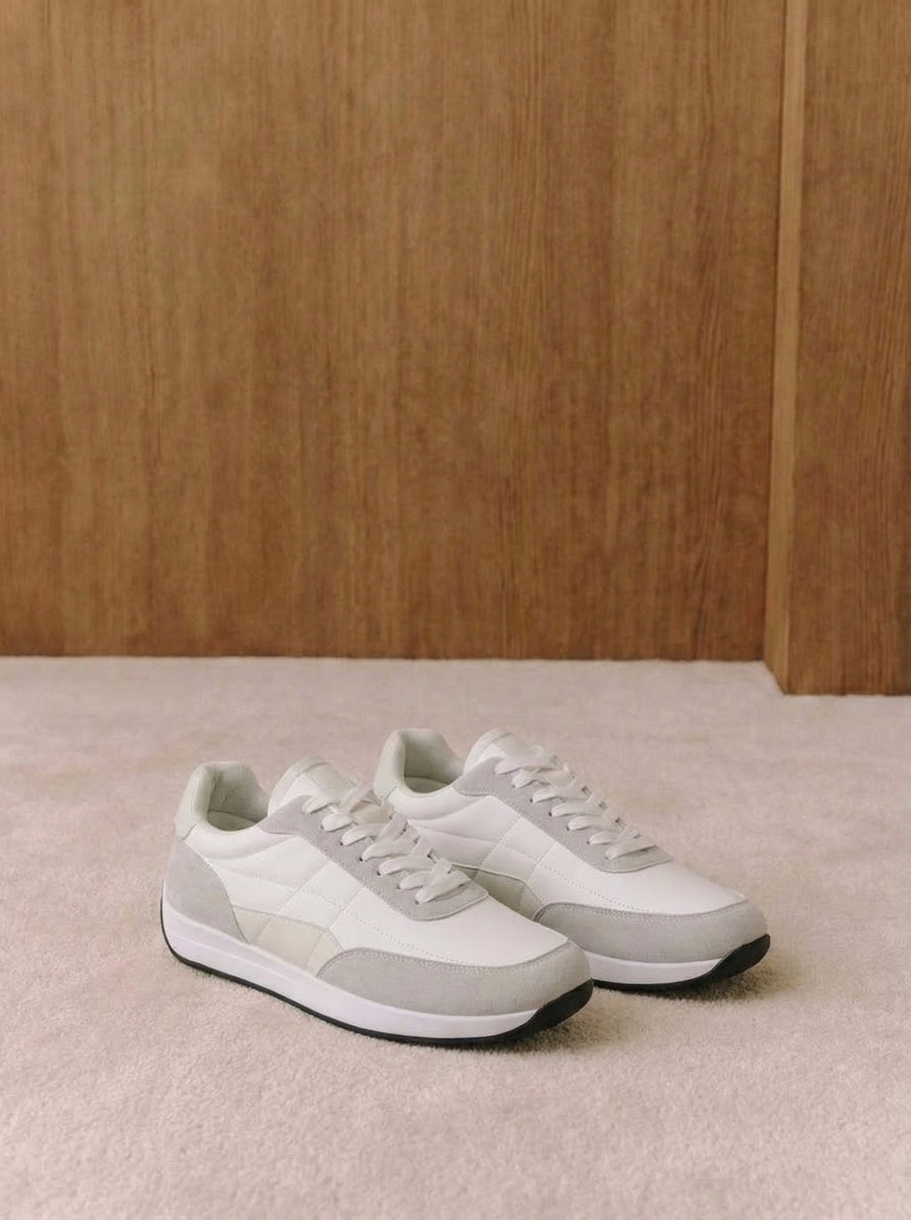 Caspian Classic Sneakers