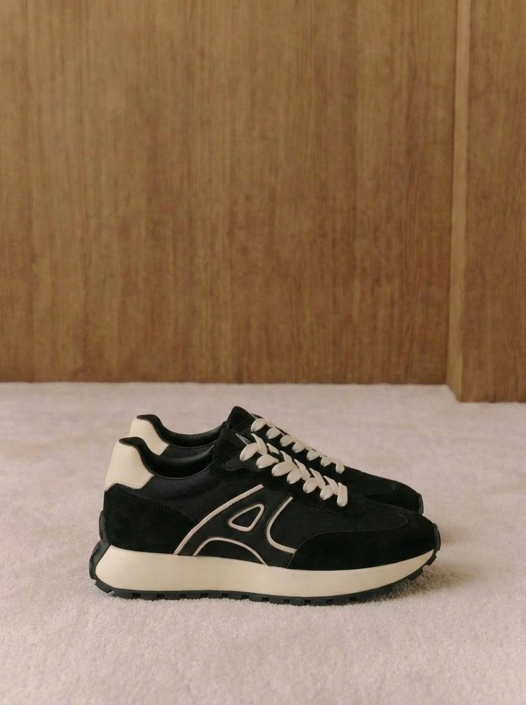 Vipera Contrast Sneakers