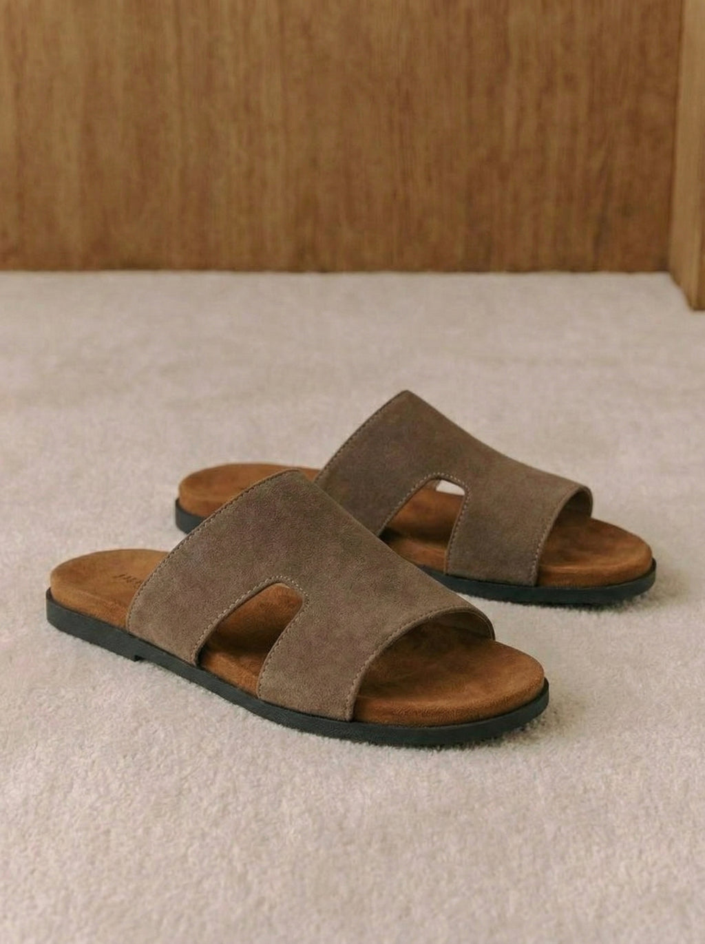 Luca Suede Cut-Out Slides