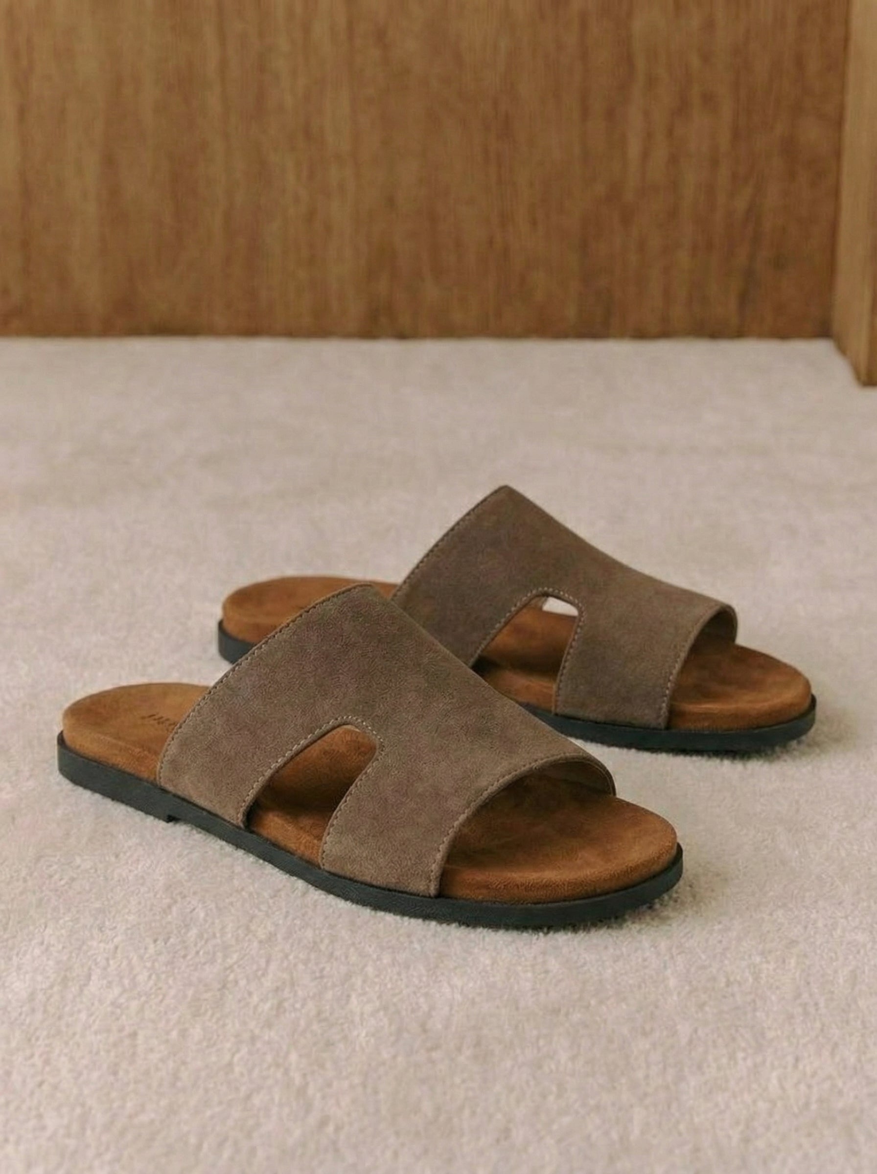 Luca Suede Cut-Out Slides