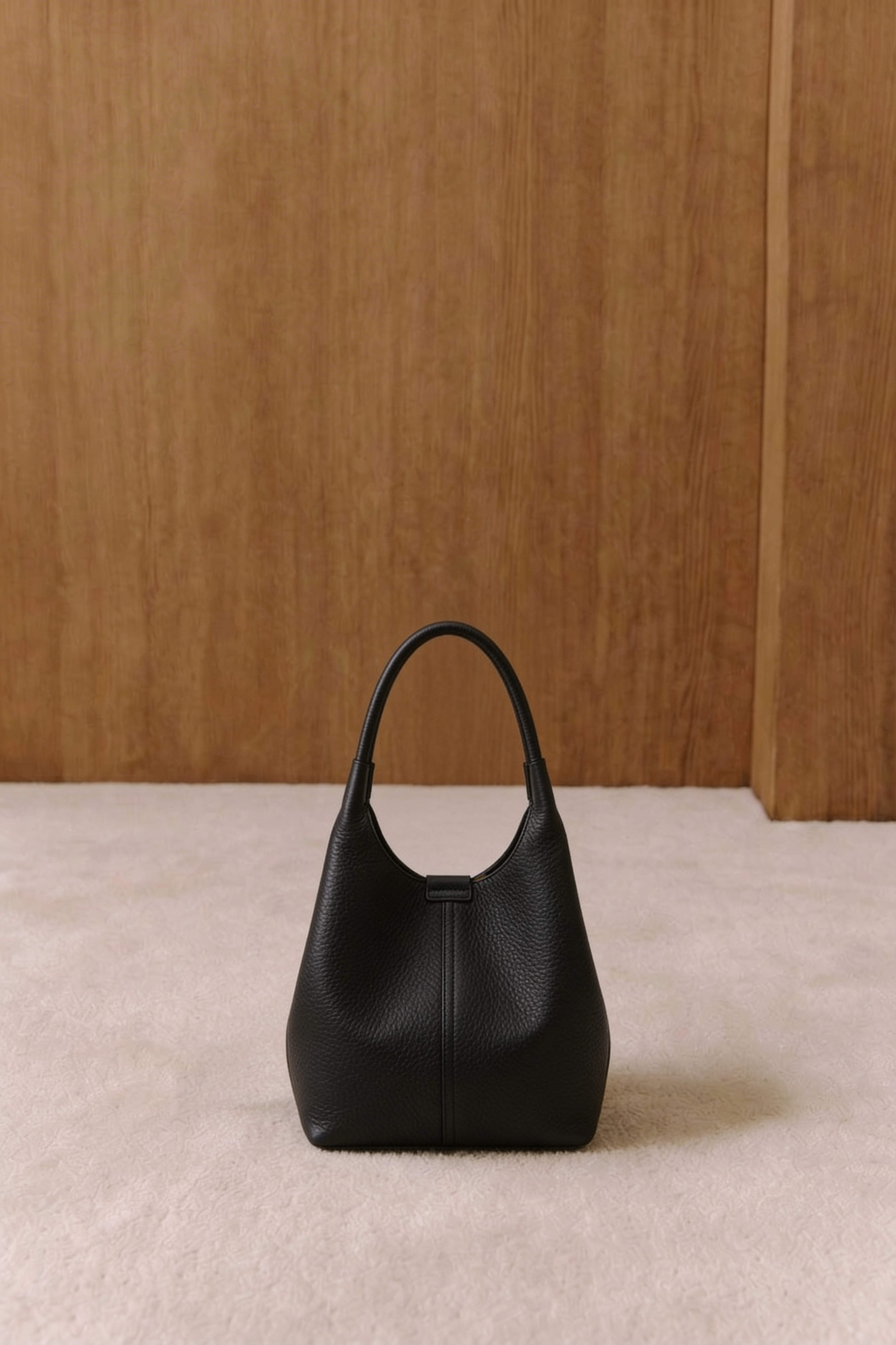 Hobo-Tasche aus schwarzem genarbtem Leder